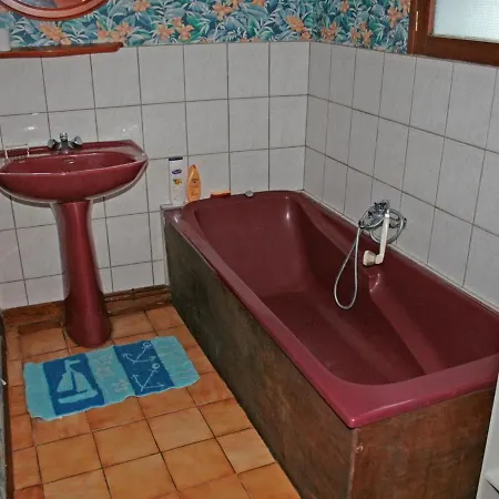 Avec Cheminee, Jardin Clos Et Equipements Modernes - A - Fr-1-376-10 بيت للعطل *